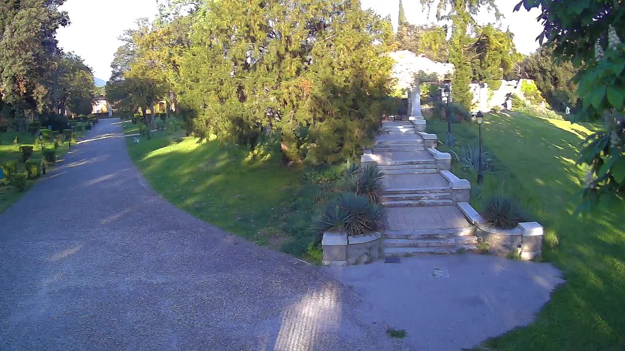 Parco Coronini-Cronberg Live Webcam – Green Oasis