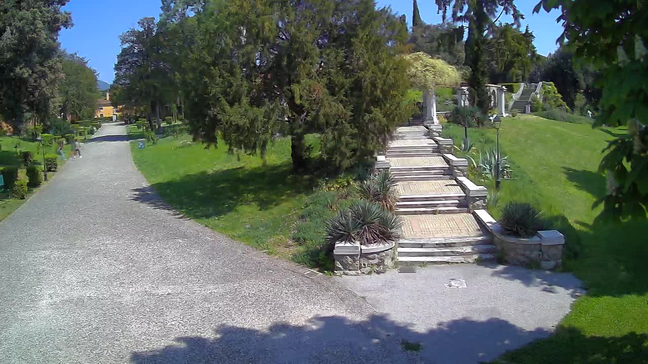Parco Coronini-Cronberg Live Webcam – Green Oasis