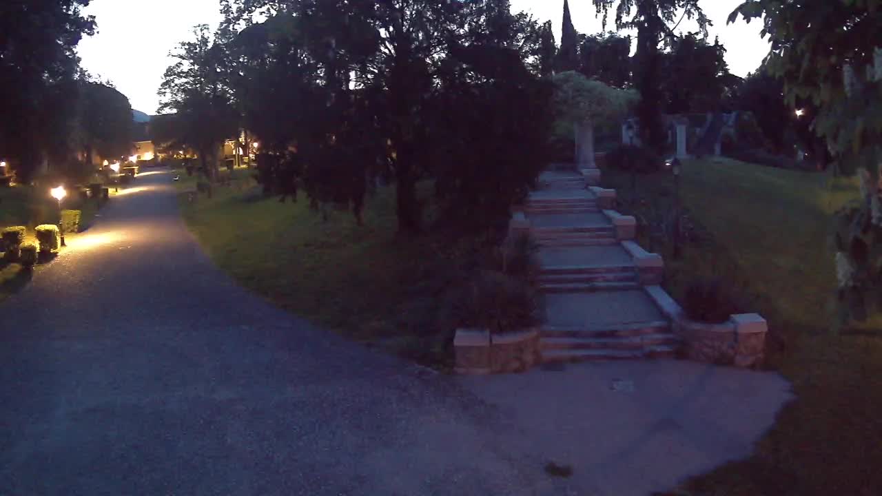 Parco Coronini-Cronberg Live Webcam – Green Oasis