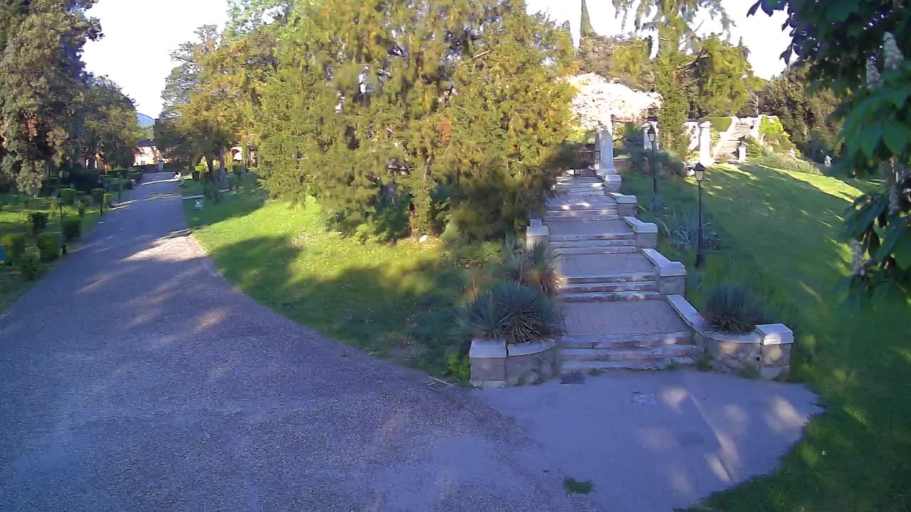 Spletna kamera park Coronini Kronberg – Gorica