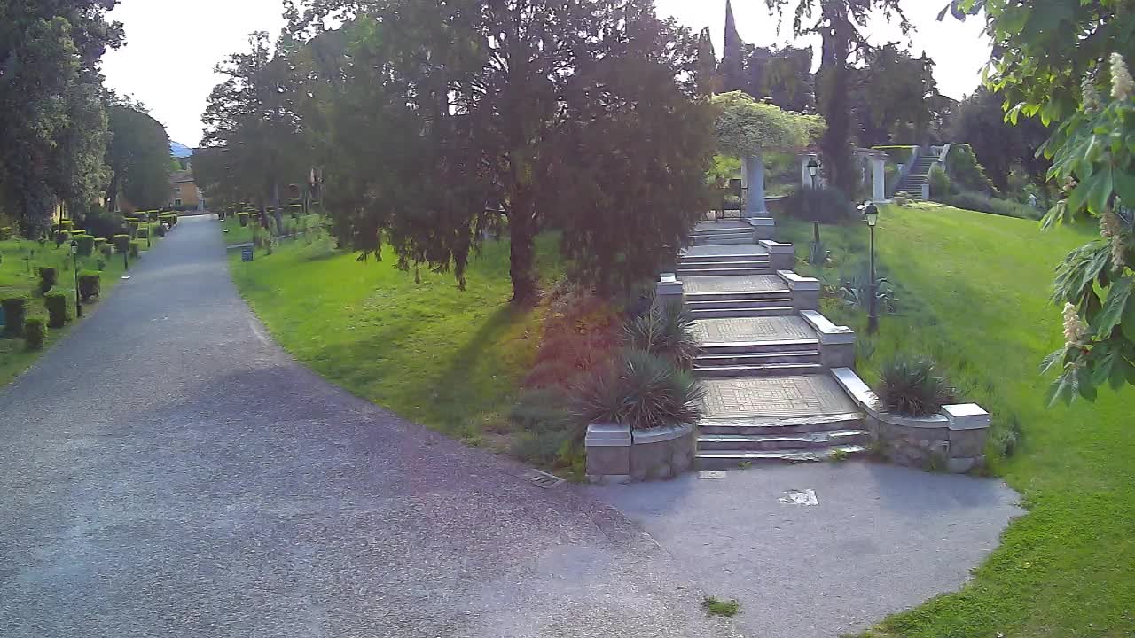 Parco Coronini-Cronberg Live Webcam – Green Oasis