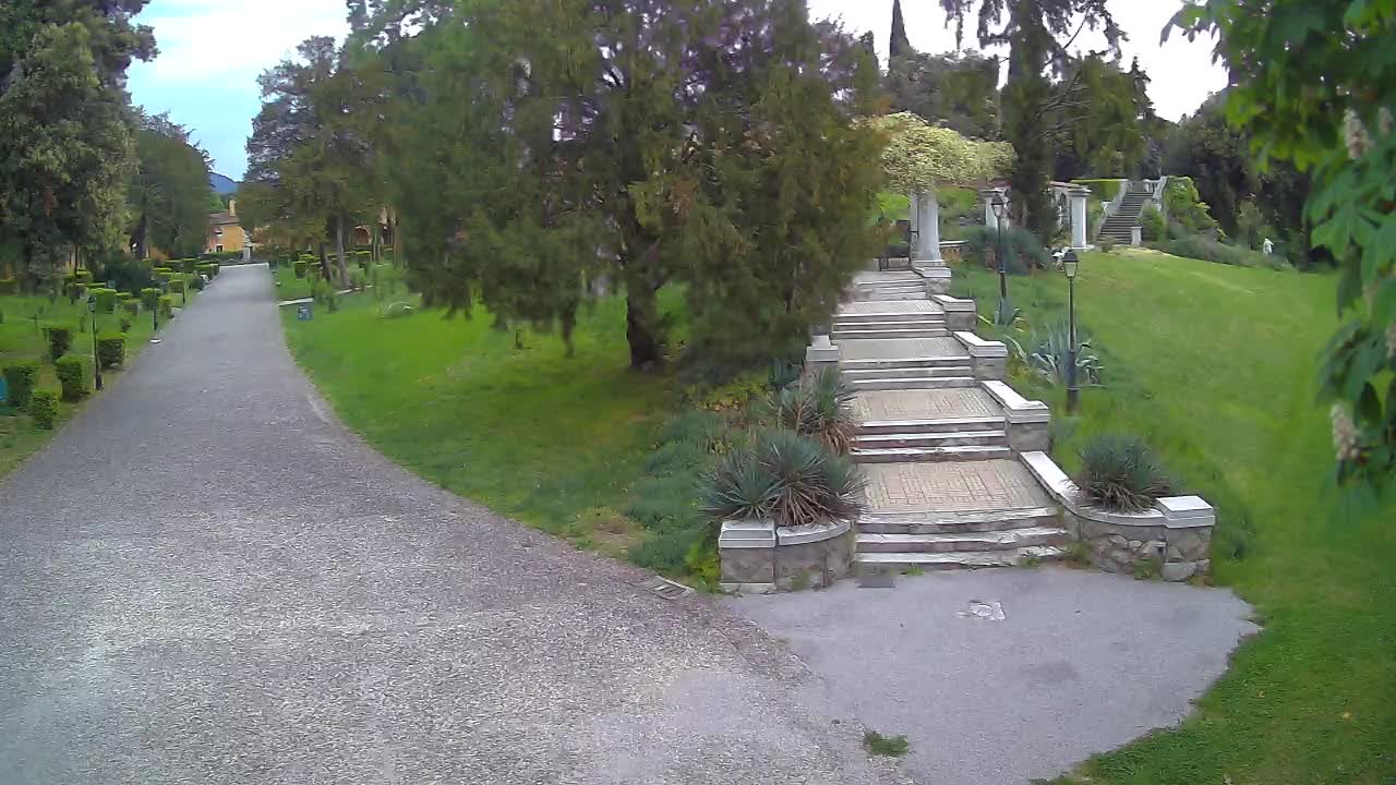 Parco Coronini-Cronberg Live Webcam – Green Oasis