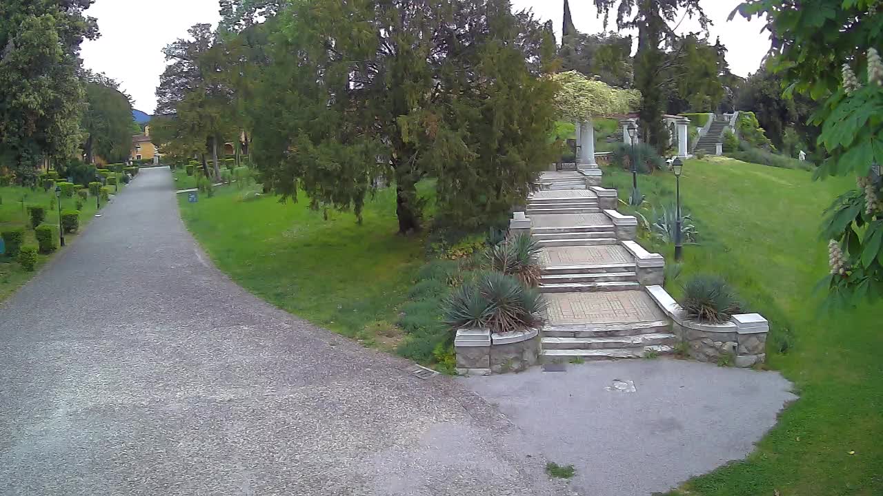 Spletna kamera park Coronini Kronberg – Gorica