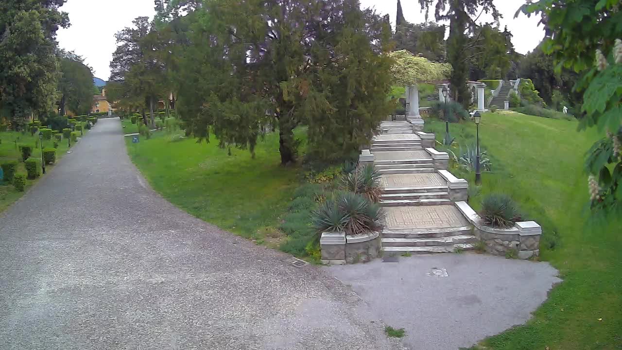 Parco Coronini-Cronberg Live Webcam – Green Oasis