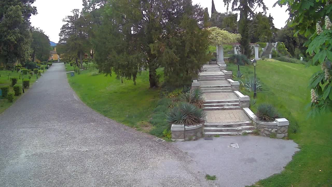 Spletna kamera park Coronini Kronberg – Gorica