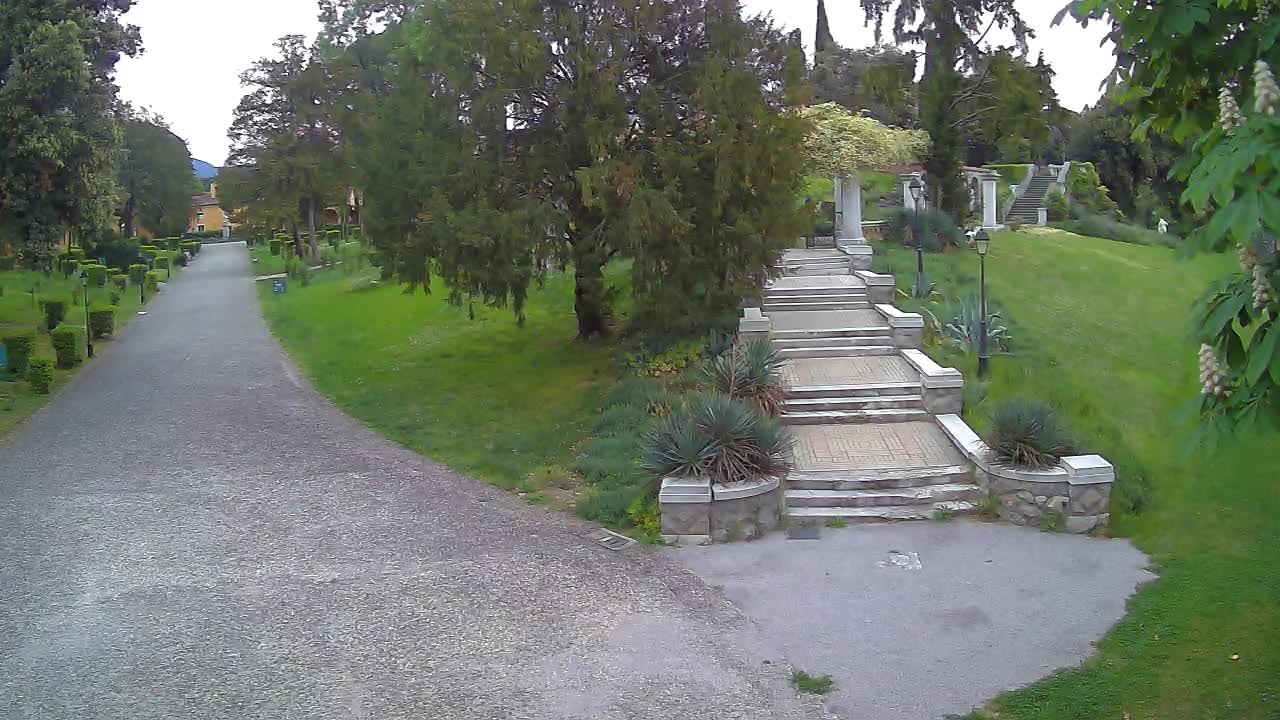 Parco Coronini-Cronberg Live Webcam – Green Oasis
