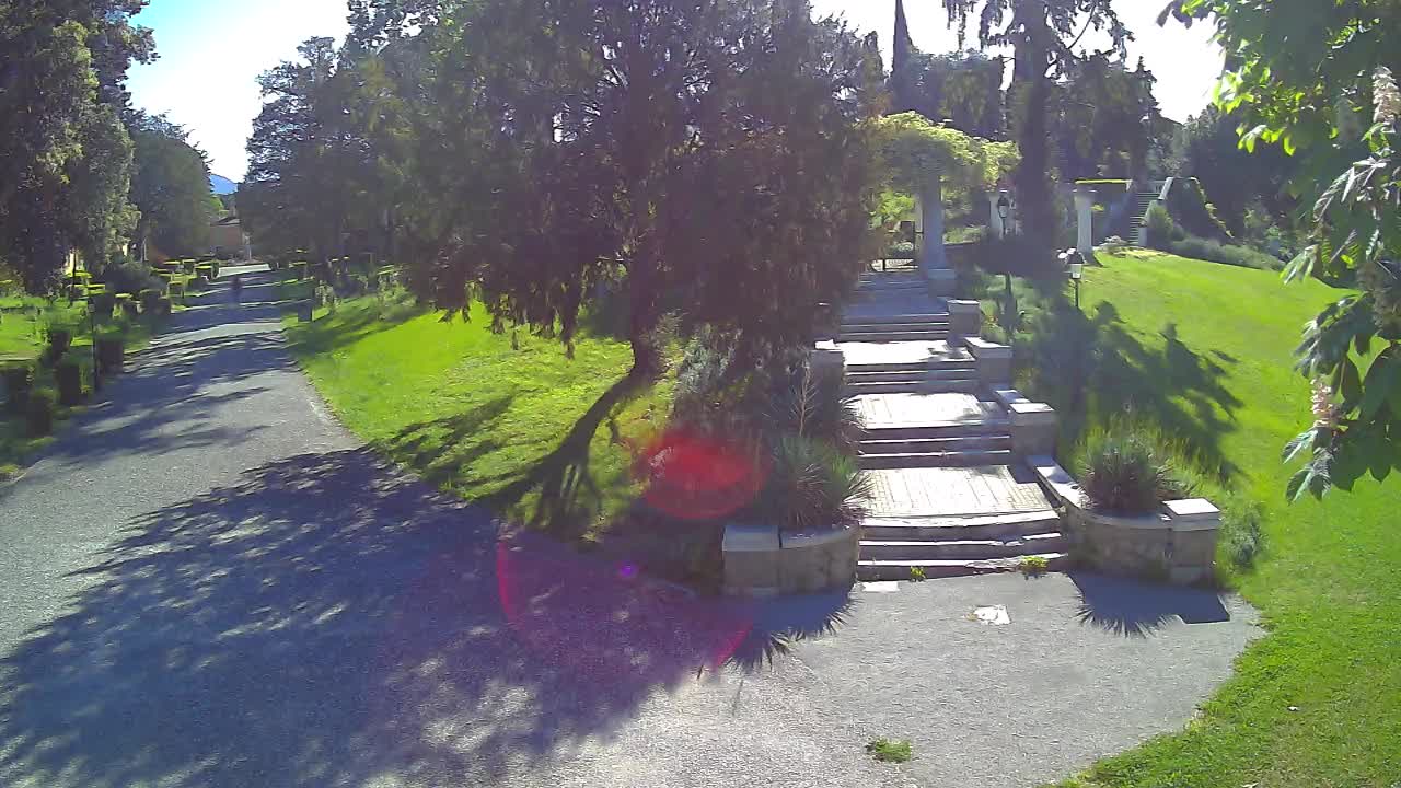 Spletna kamera park Coronini Kronberg – Gorica