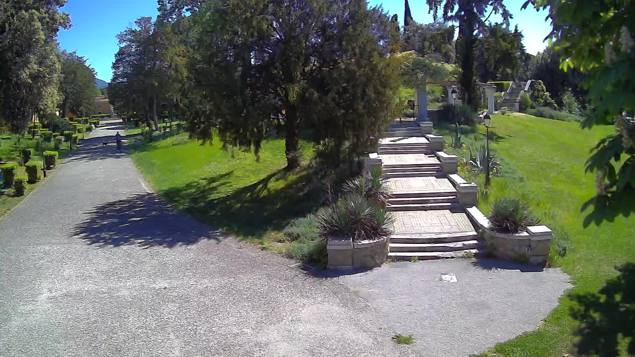 Spletna kamera park Coronini Kronberg – Gorica