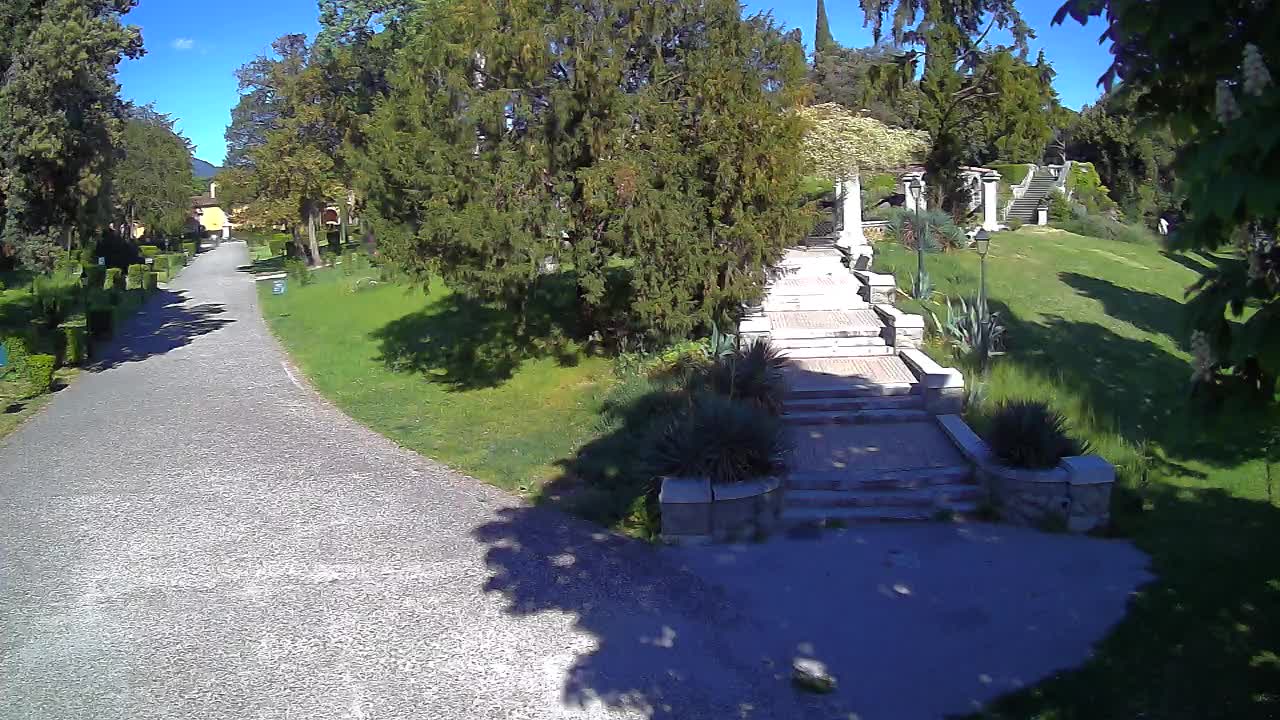 Spletna kamera park Coronini Kronberg – Gorica