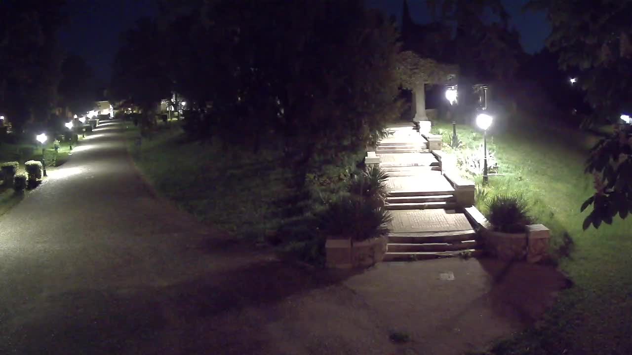 Parco Coronini-Cronberg Live Webcam – Green Oasis