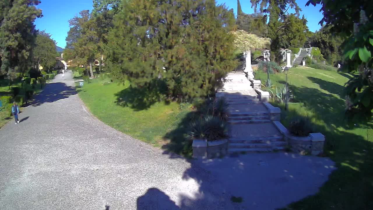 Parco Coronini-Cronberg Live Webcam – Green Oasis