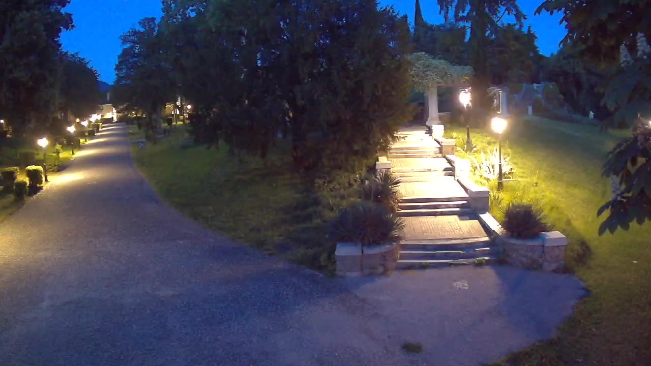 Spletna kamera park Coronini Kronberg – Gorica