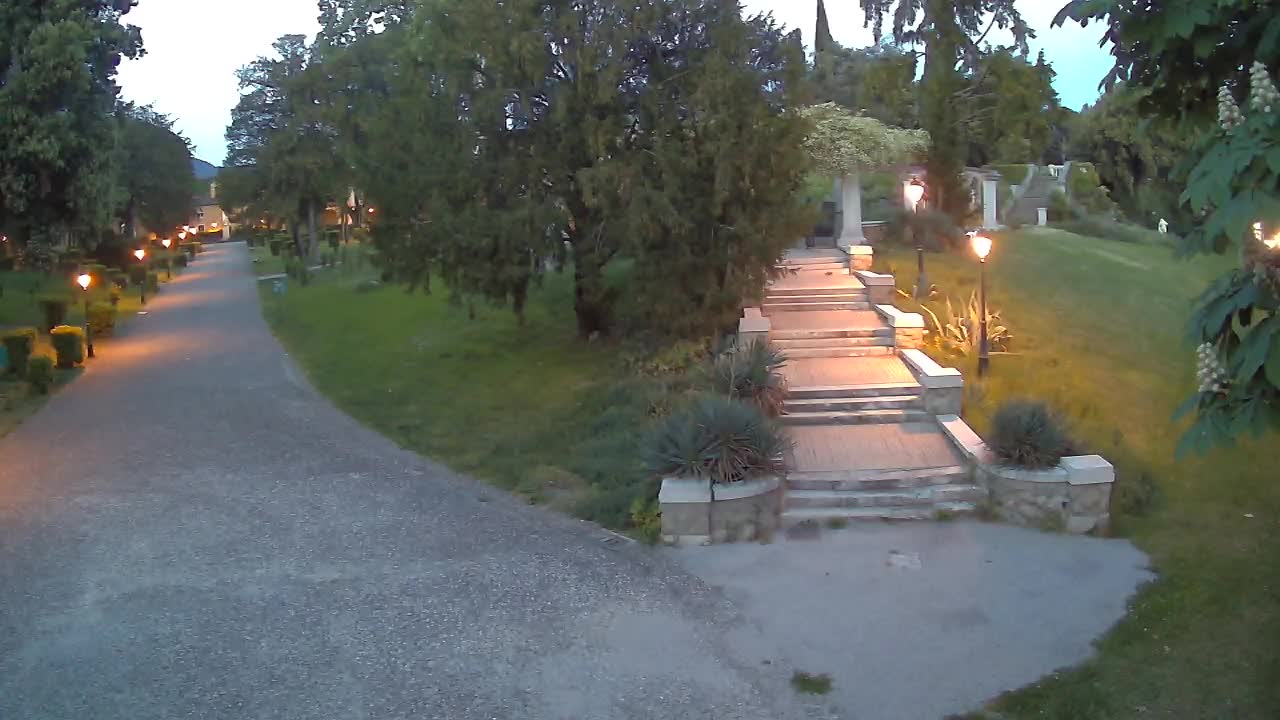 Parco Coronini-Cronberg Live Webcam – Green Oasis