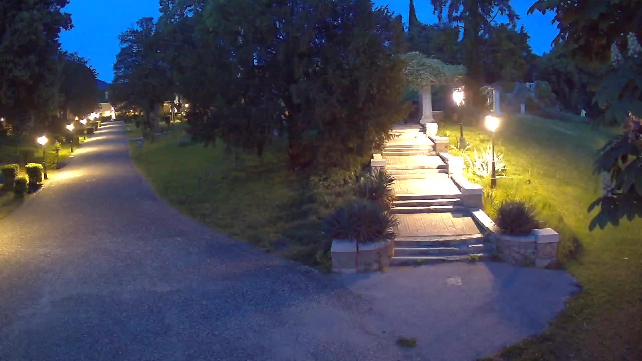 Parco Coronini-Cronberg Live Webcam – Green Oasis