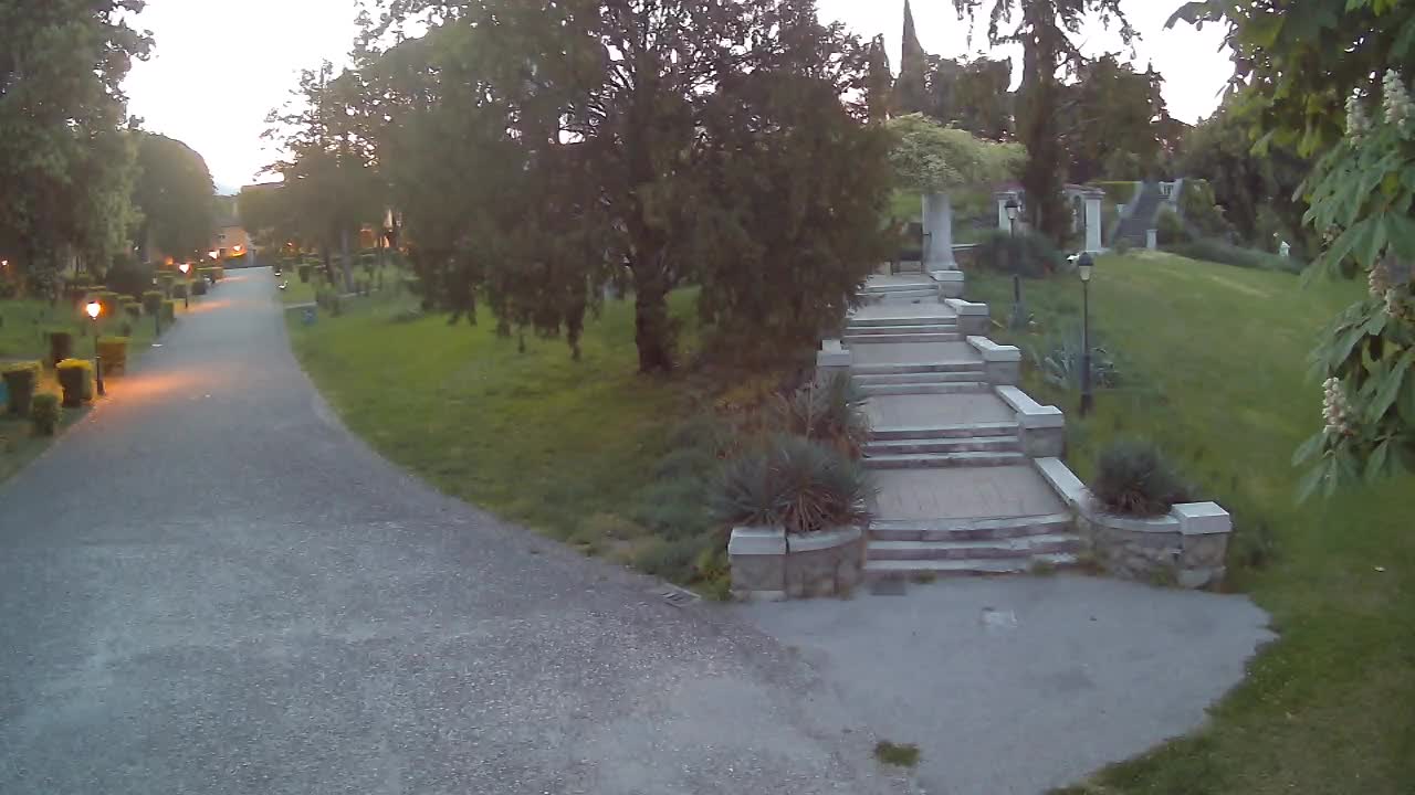 Parco Coronini-Cronberg Live Webcam – Green Oasis