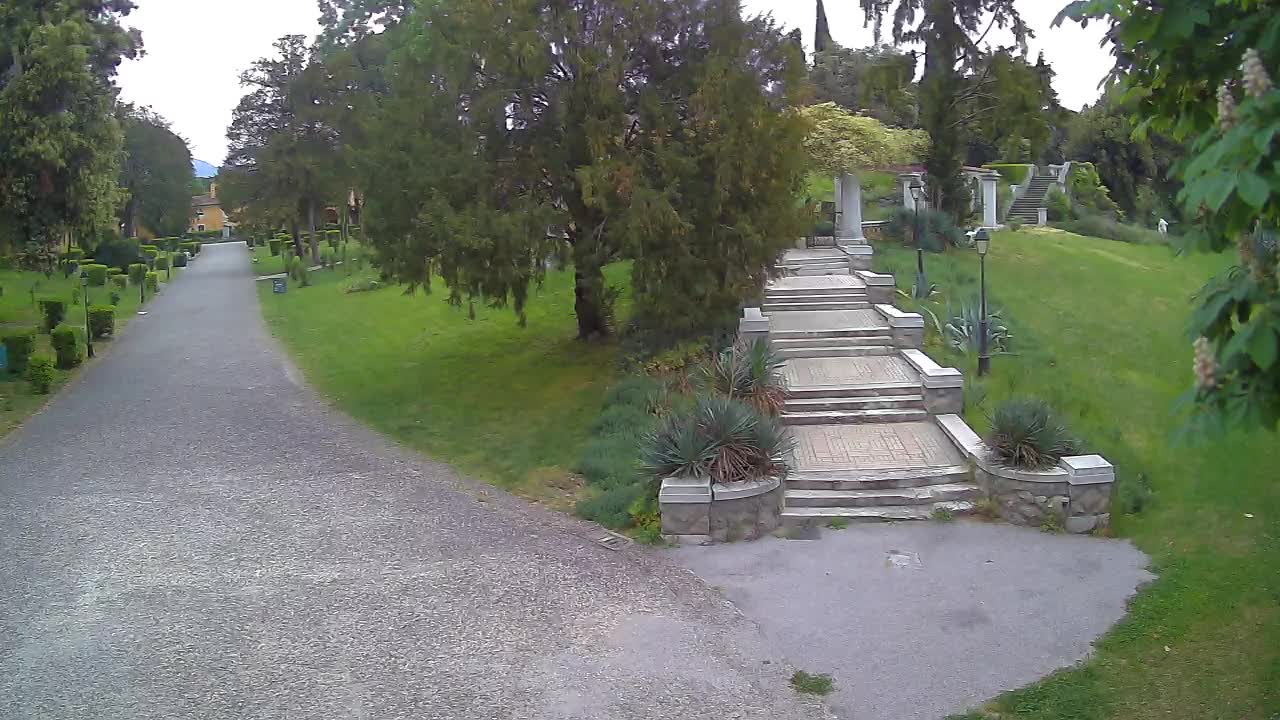 Spletna kamera park Coronini Kronberg – Gorica