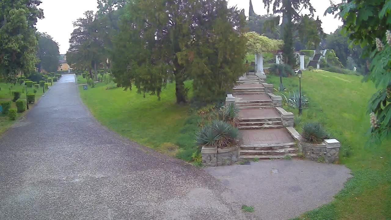 Parco Coronini-Cronberg Live Webcam – Green Oasis