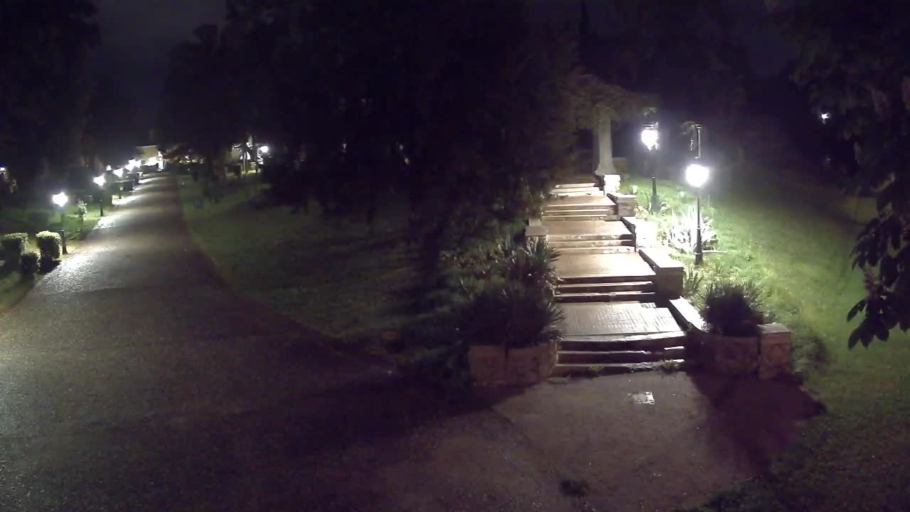 Parco Coronini-Cronberg Live Webcam – Green Oasis