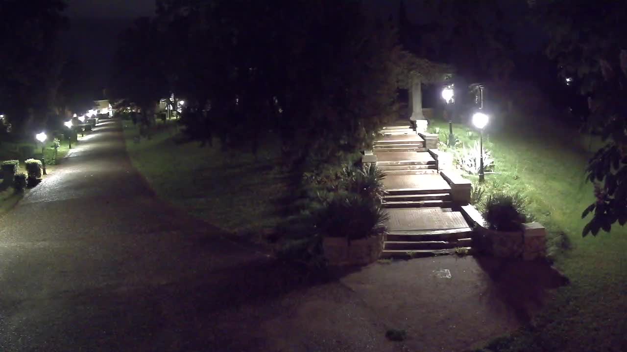 Parco Coronini-Cronberg Live Webcam – Green Oasis