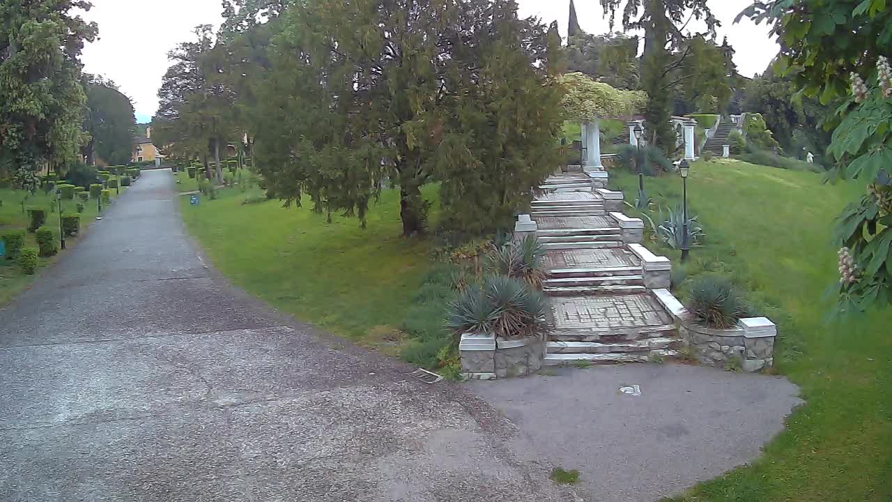 Parco Coronini-Cronberg Live Webcam – Green Oasis