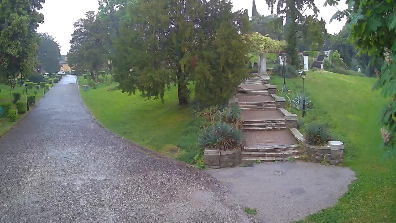 Parco Coronini-Cronberg Live Webcam – Green Oasis