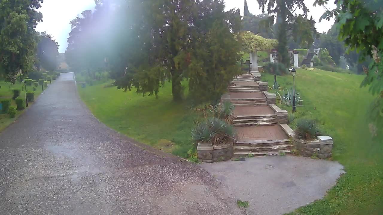 Parco Coronini-Cronberg Live Webcam – Green Oasis