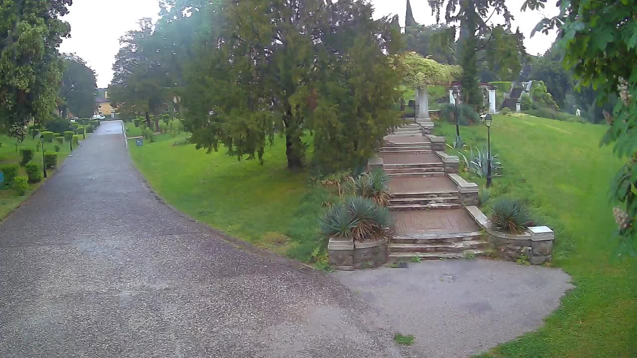 Parco Coronini-Cronberg Live Webcam – Green Oasis