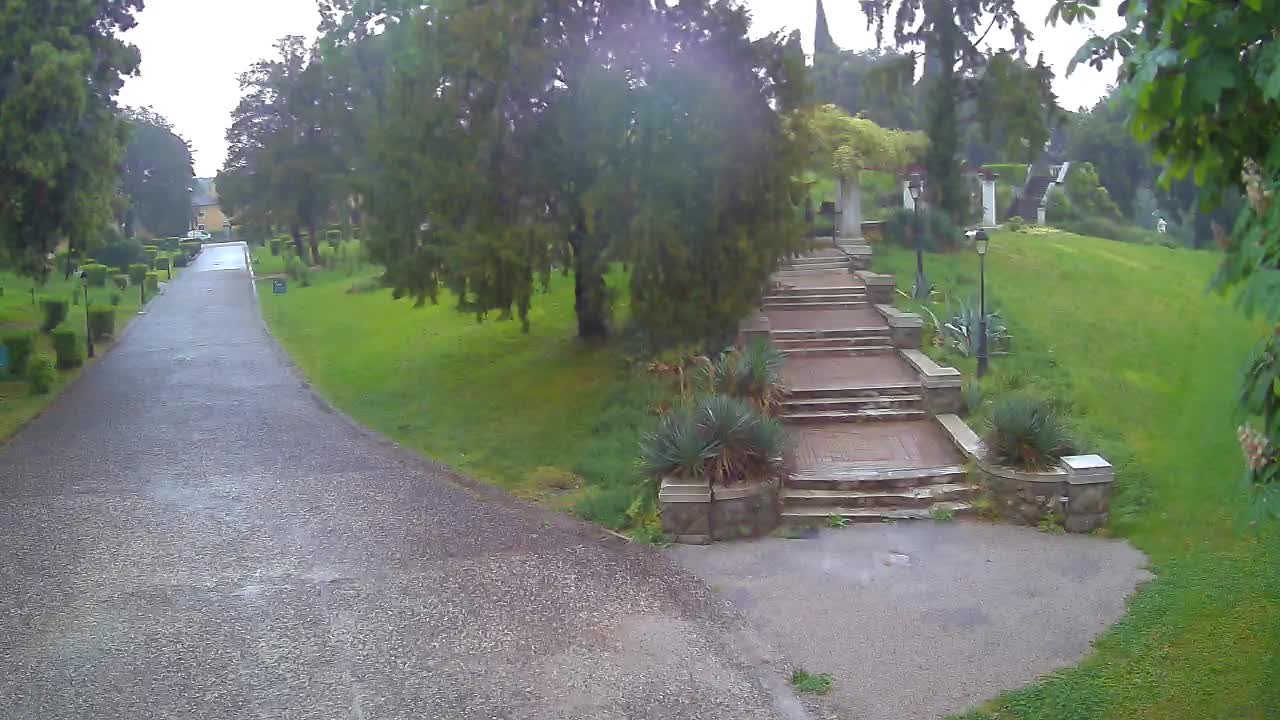 Parco Coronini-Cronberg Live Webcam – Green Oasis
