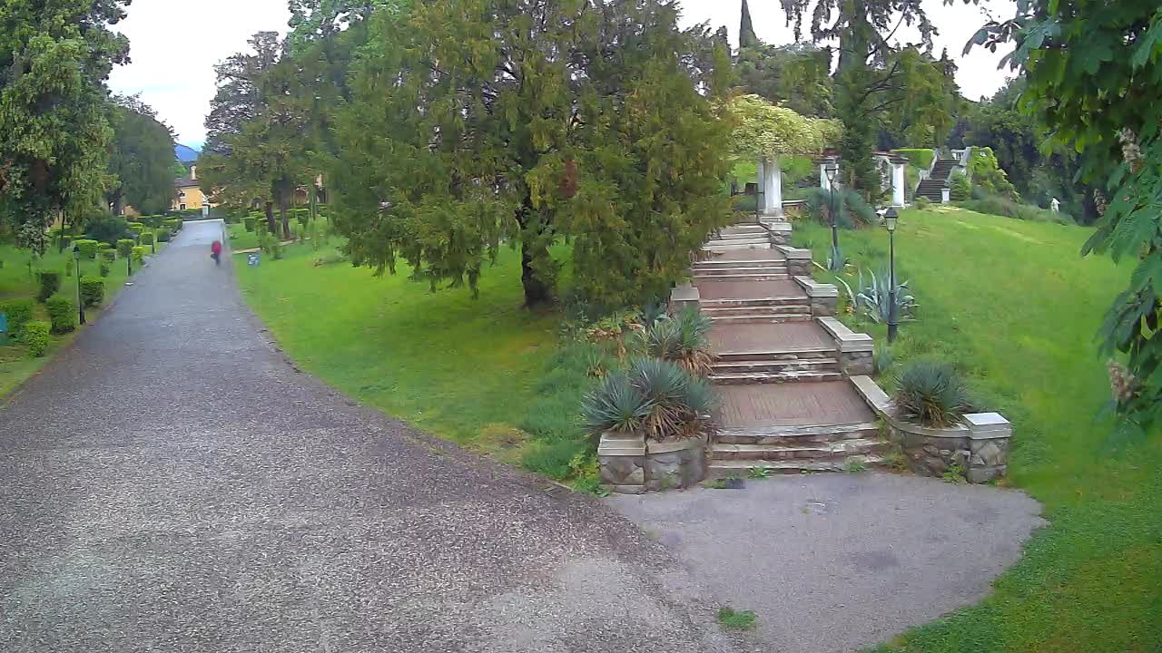 Parco Coronini-Cronberg Live Webcam – Green Oasis