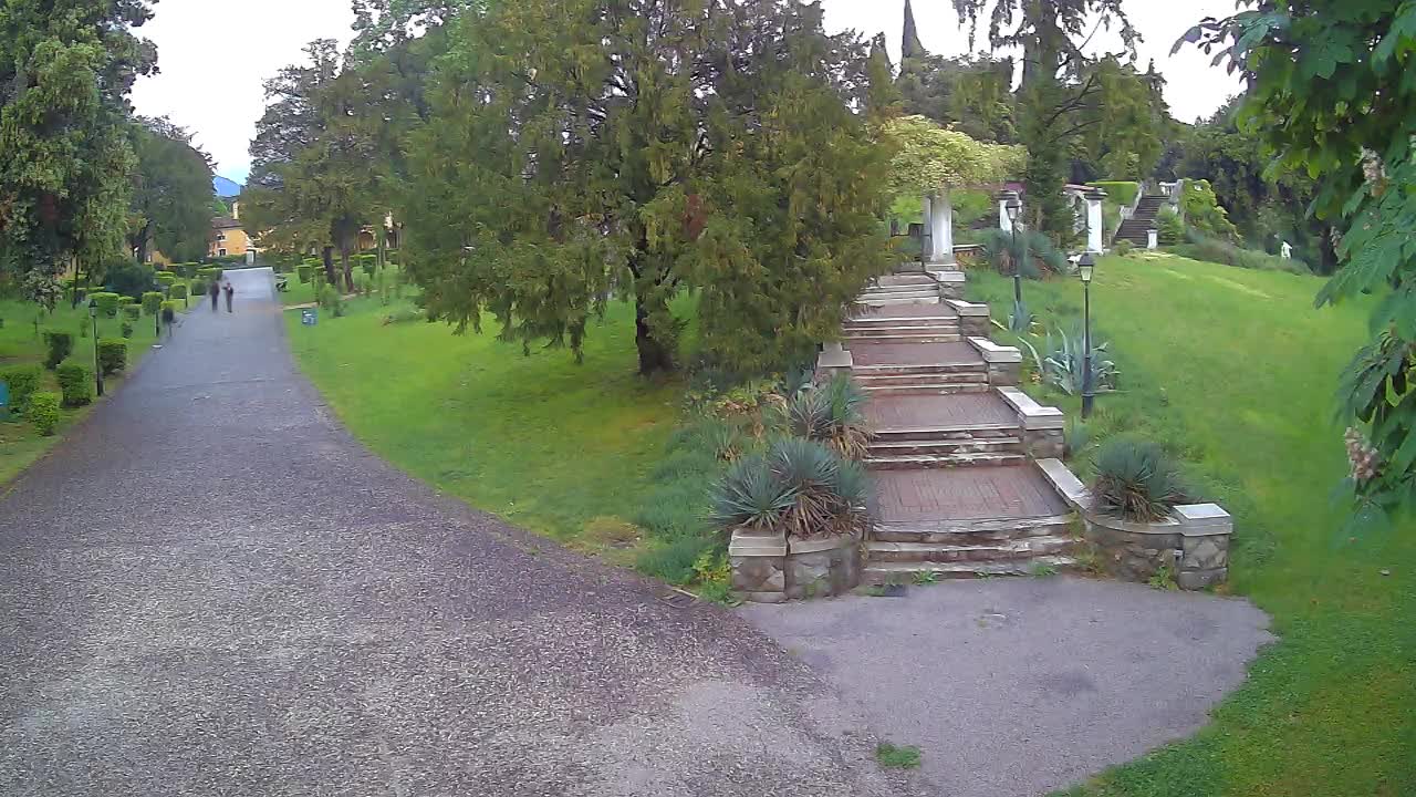 Parco Coronini-Cronberg Live Webcam – Green Oasis