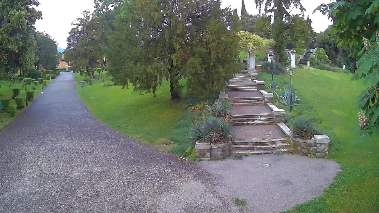 Spletna kamera park Coronini Kronberg – Gorica