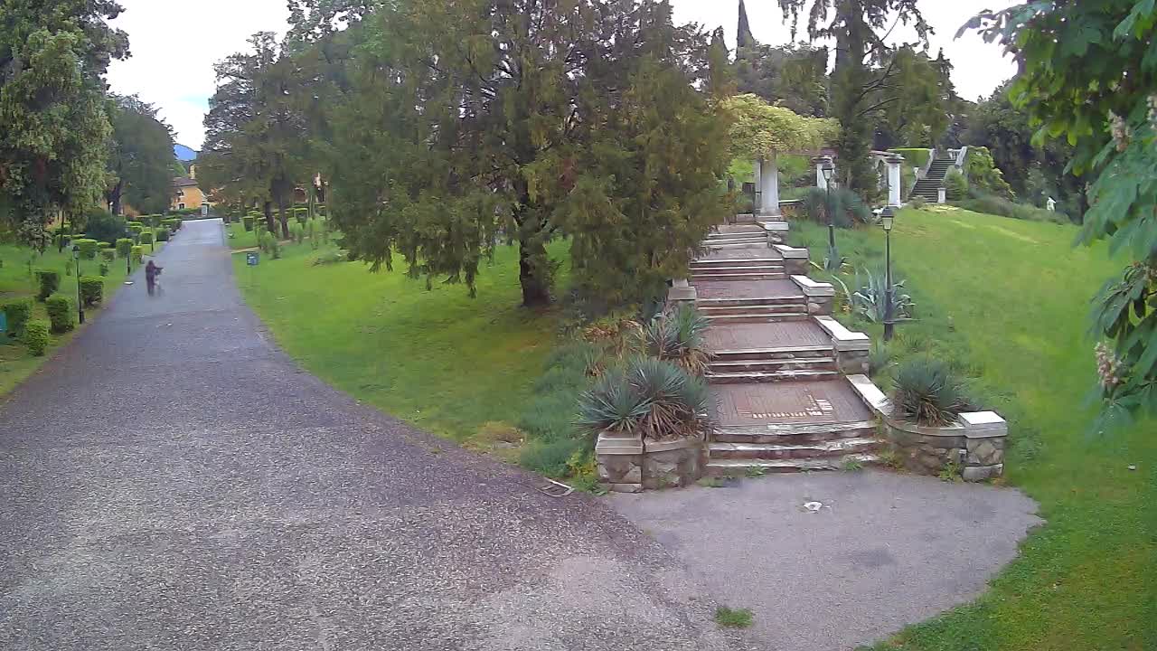 Parco Coronini-Cronberg Live Webcam – Green Oasis