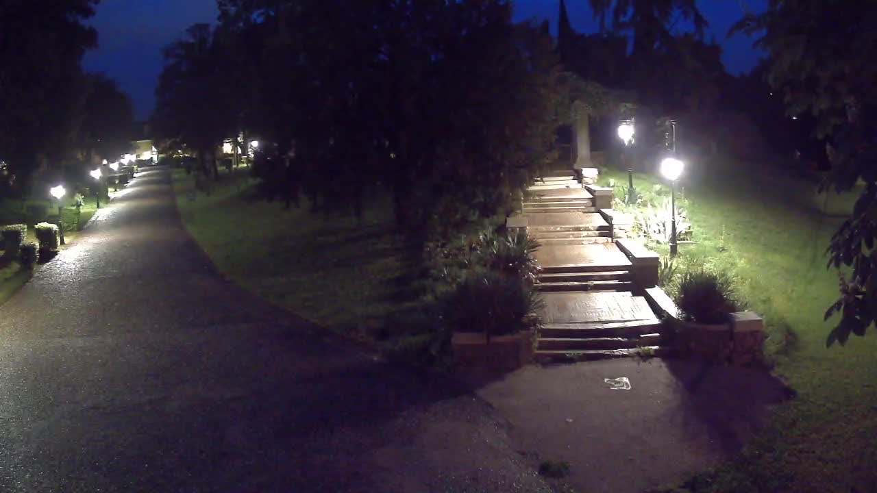 Parco Coronini-Cronberg Live Webcam – Green Oasis