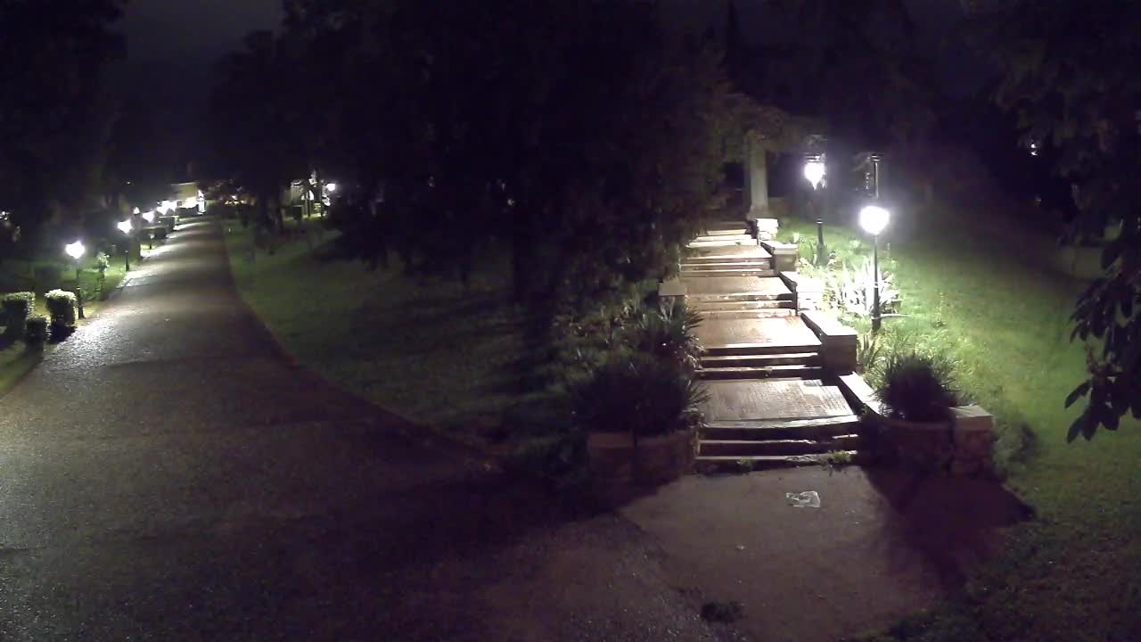 Parco Coronini-Cronberg Live Webcam – Green Oasis