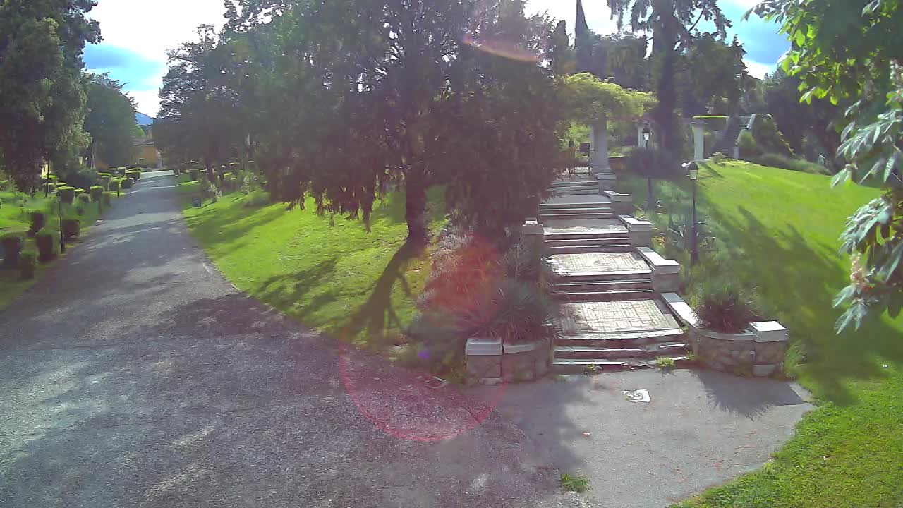 Spletna kamera park Coronini Kronberg – Gorica