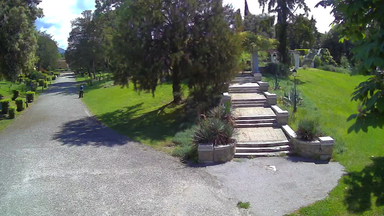 Spletna kamera park Coronini Kronberg – Gorica