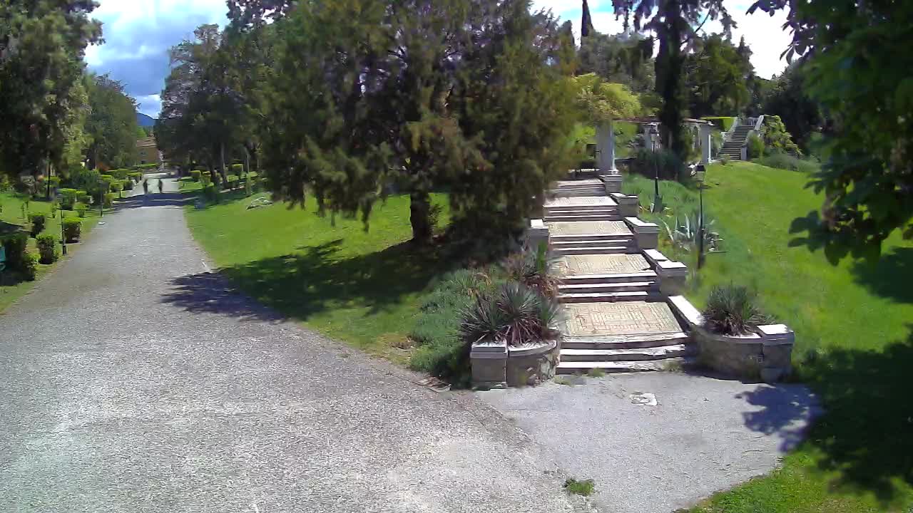 Parco Coronini-Cronberg Live Webcam – Green Oasis