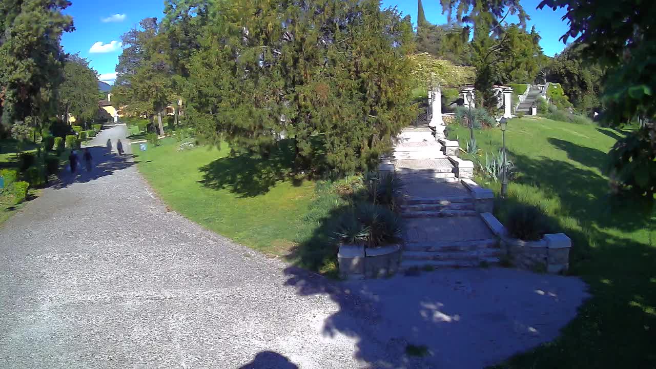 Parco Coronini-Cronberg Live Webcam – Green Oasis