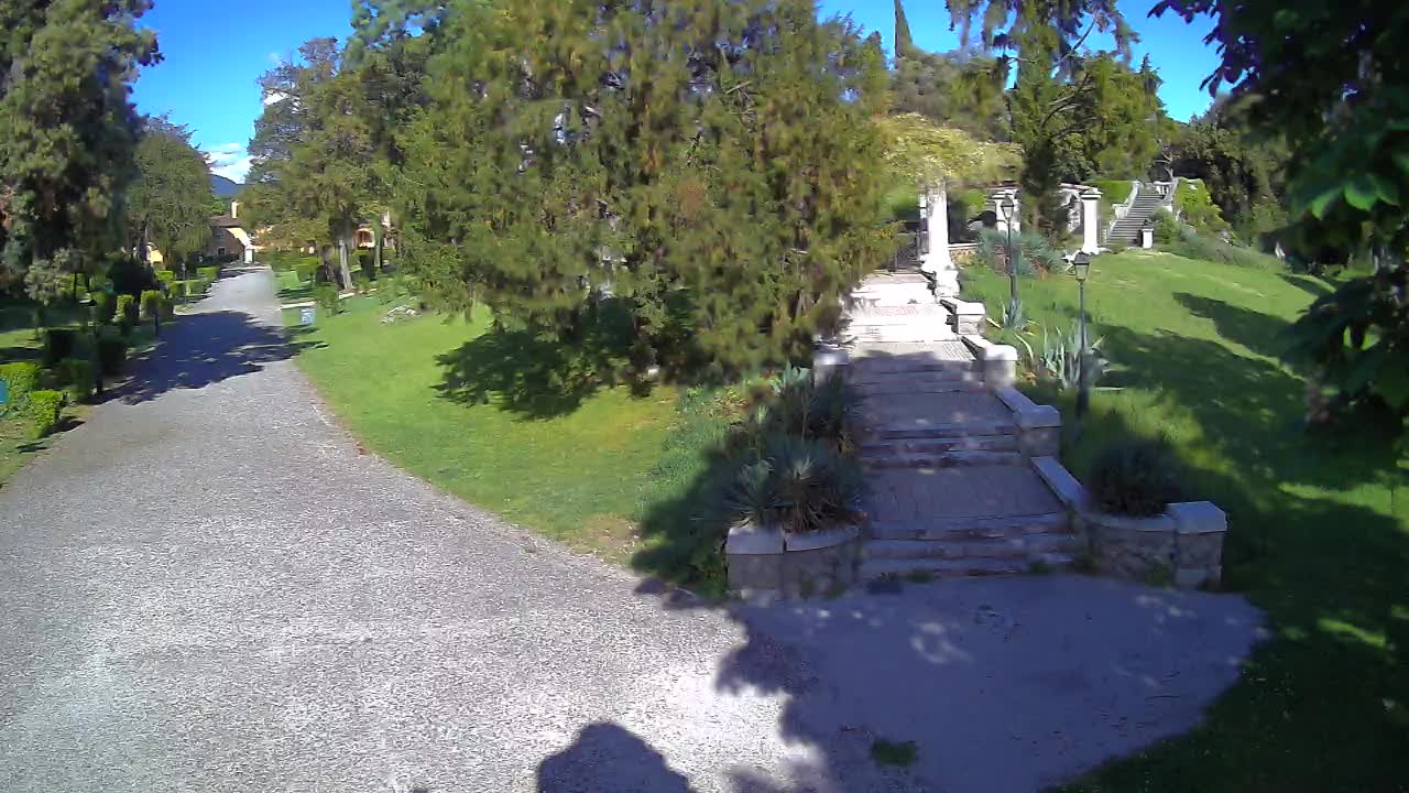 Spletna kamera park Coronini Kronberg – Gorica