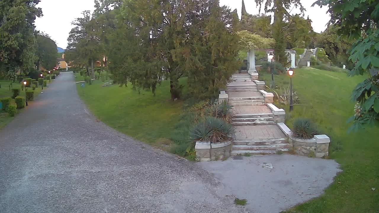 Spletna kamera park Coronini Kronberg – Gorica