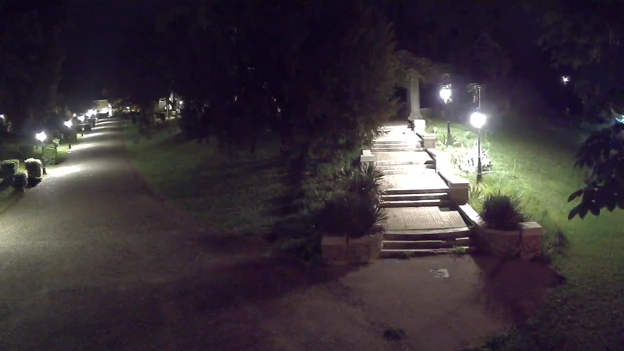 Parco Coronini-Cronberg Live Webcam – Green Oasis