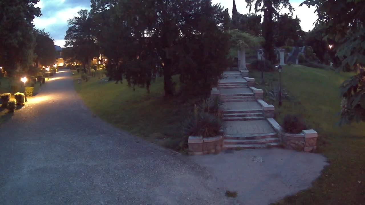 Spletna kamera park Coronini Kronberg – Gorica