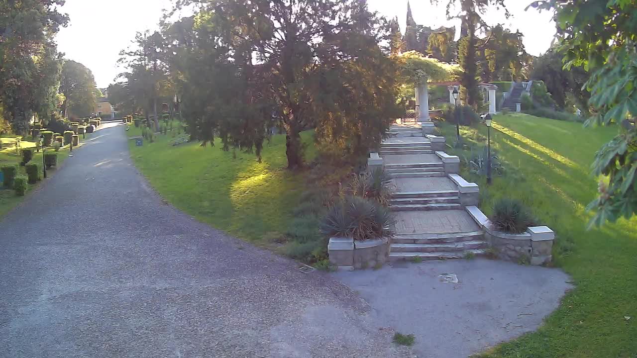 Spletna kamera park Coronini Kronberg – Gorica