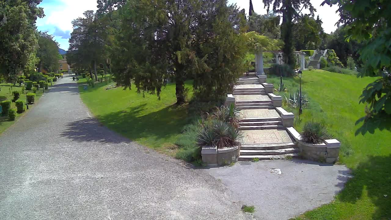 Spletna kamera park Coronini Kronberg – Gorica