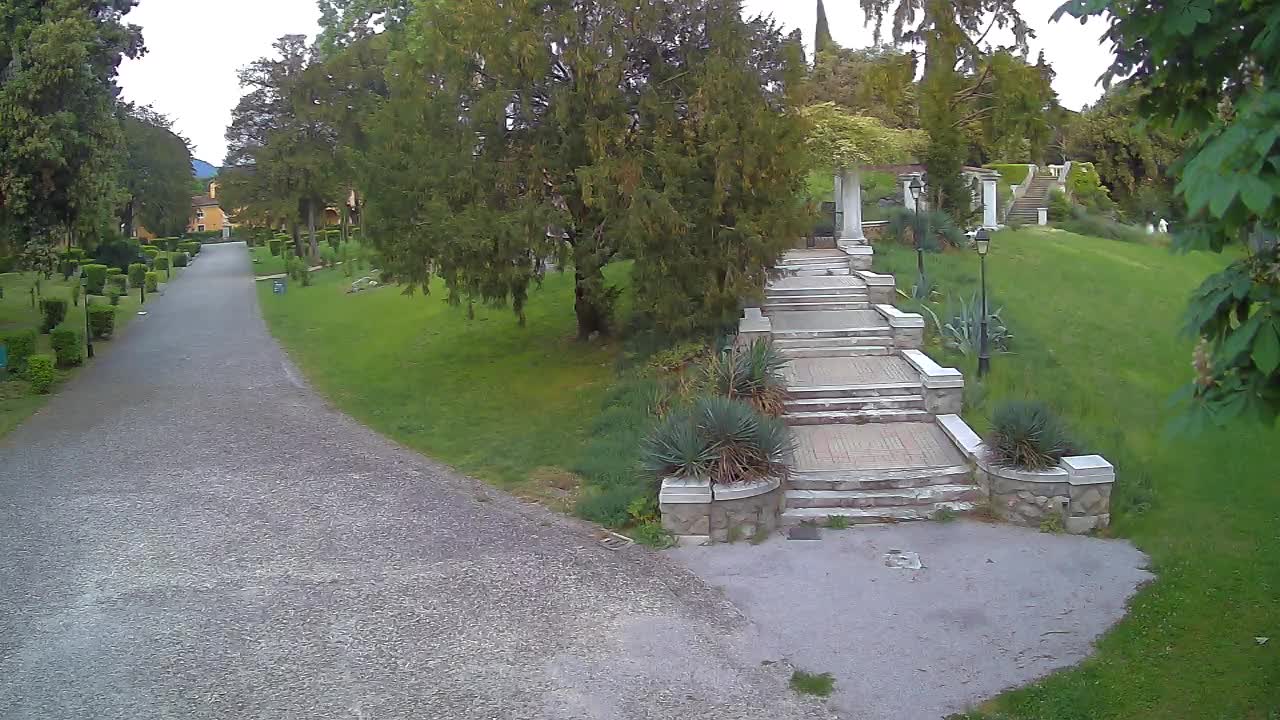 Parco Coronini-Cronberg Live Webcam – Green Oasis