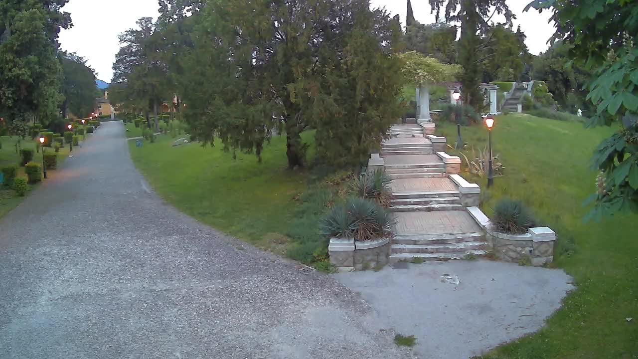 Parco Coronini-Cronberg Live Webcam – Green Oasis