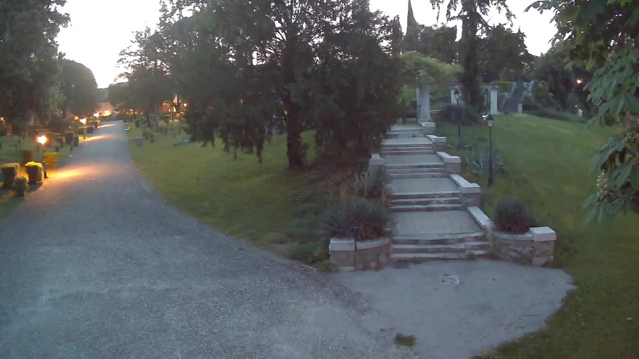 Parco Coronini-Cronberg Live Webcam – Green Oasis