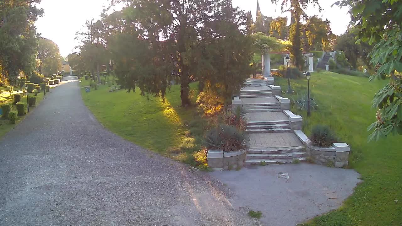 Spletna kamera park Coronini Kronberg – Gorica