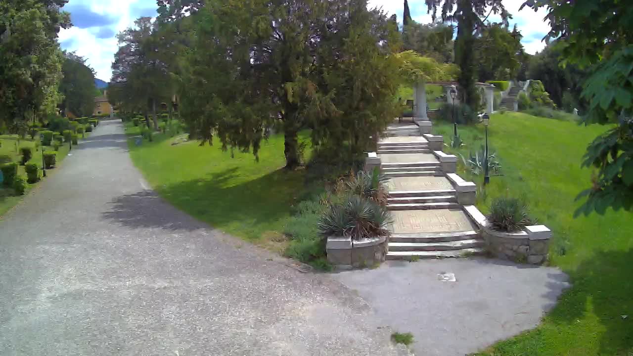 Spletna kamera park Coronini Kronberg – Gorica