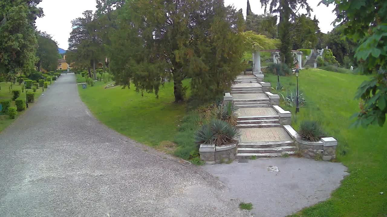 Parco Coronini-Cronberg Live Webcam – Green Oasis